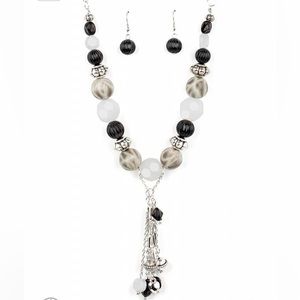 Beads & Tassels Necklace Set